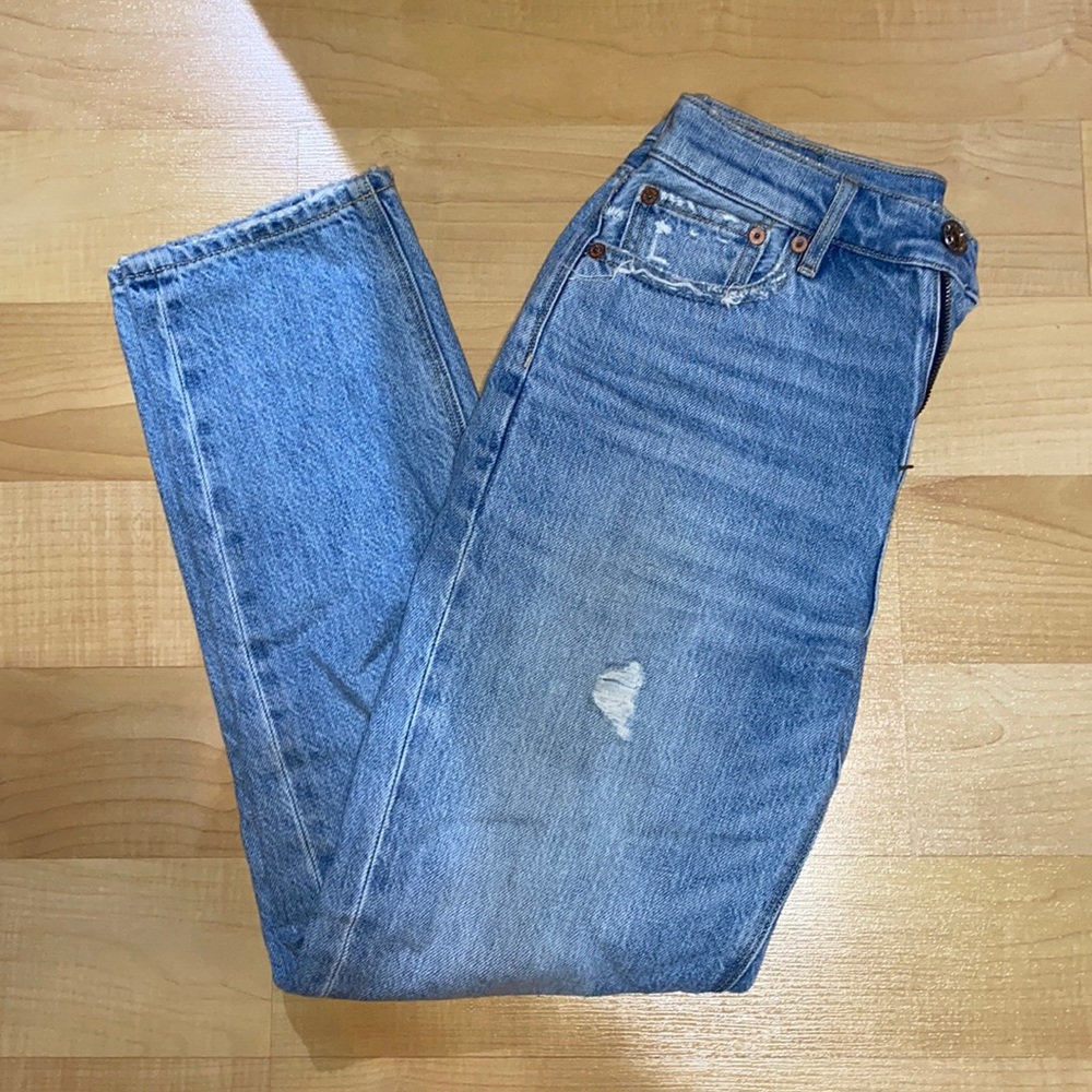 American Eagle 90s Boyfriend Jeans